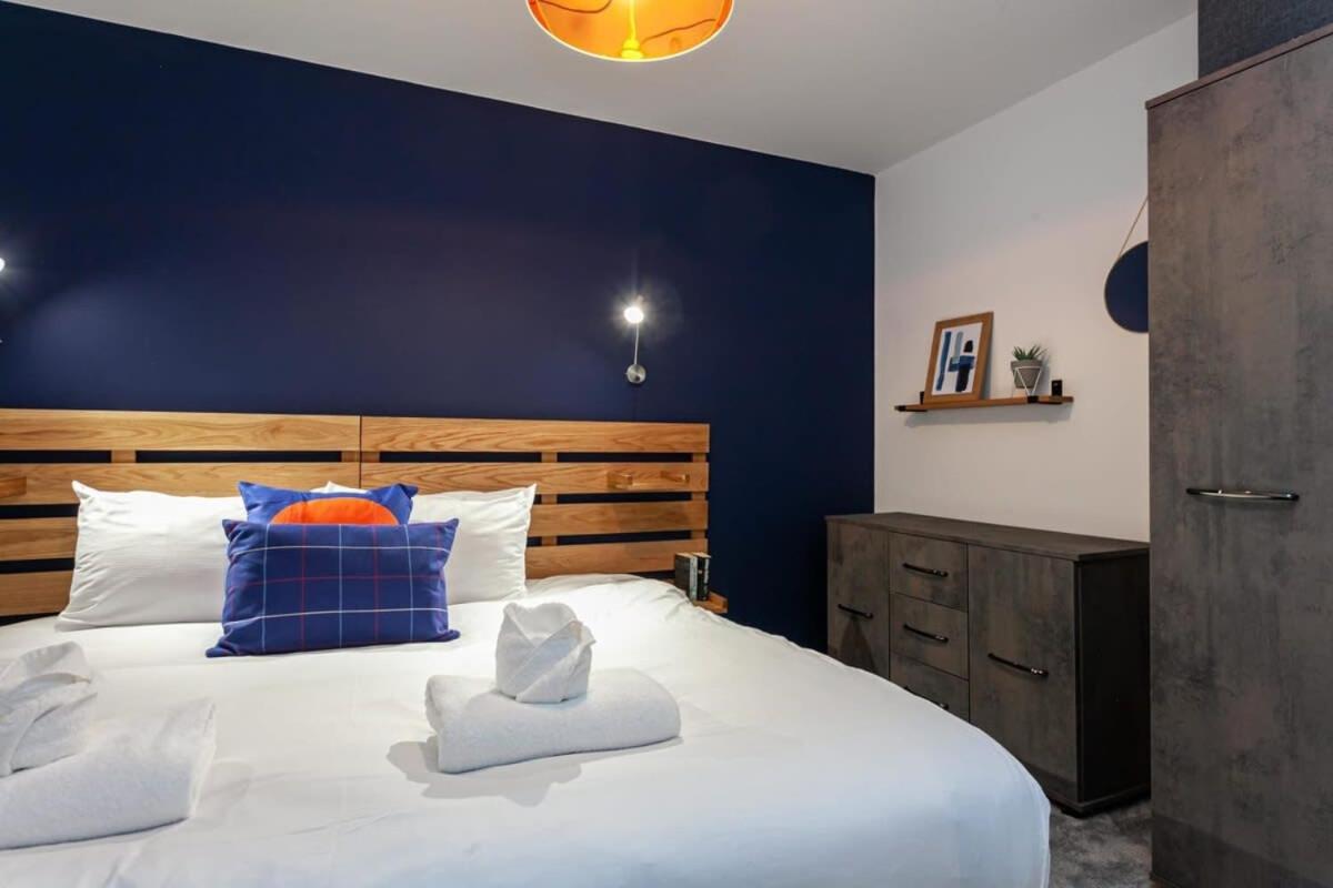Superb 2 Bed Flat 5Min To Old Trafford Stadium 맨체스터 외부 사진