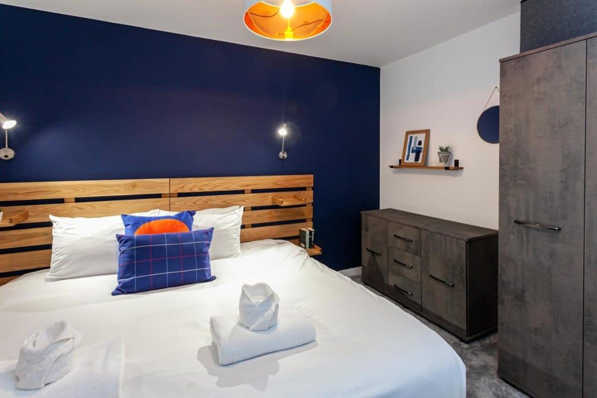 Superb 2 Bed Flat 5Min To Old Trafford Stadium 맨체스터 외부 사진